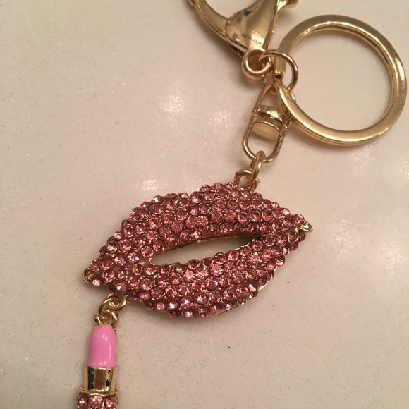 Key Chain Rhinestone Pink Lips - Picture 3 of 3